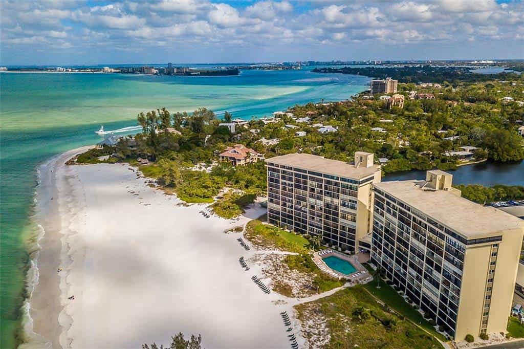Why Buying Property in Siesta Key is a Great Investment