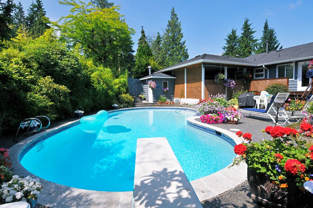 Build A Backyard Pool Of Your Dreams
